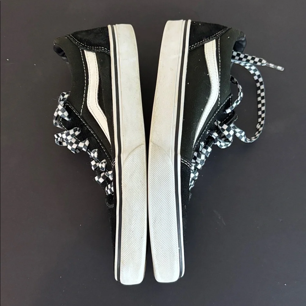 Vans Old Skool Canvas and Suede Sneaker Size M 8 Checkerboard Laces